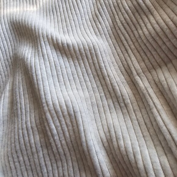 Aritzia The Group by Babaton Traverse Longsleeve - 2022 - Heather Whitecap Grey - Picture 9 of 14